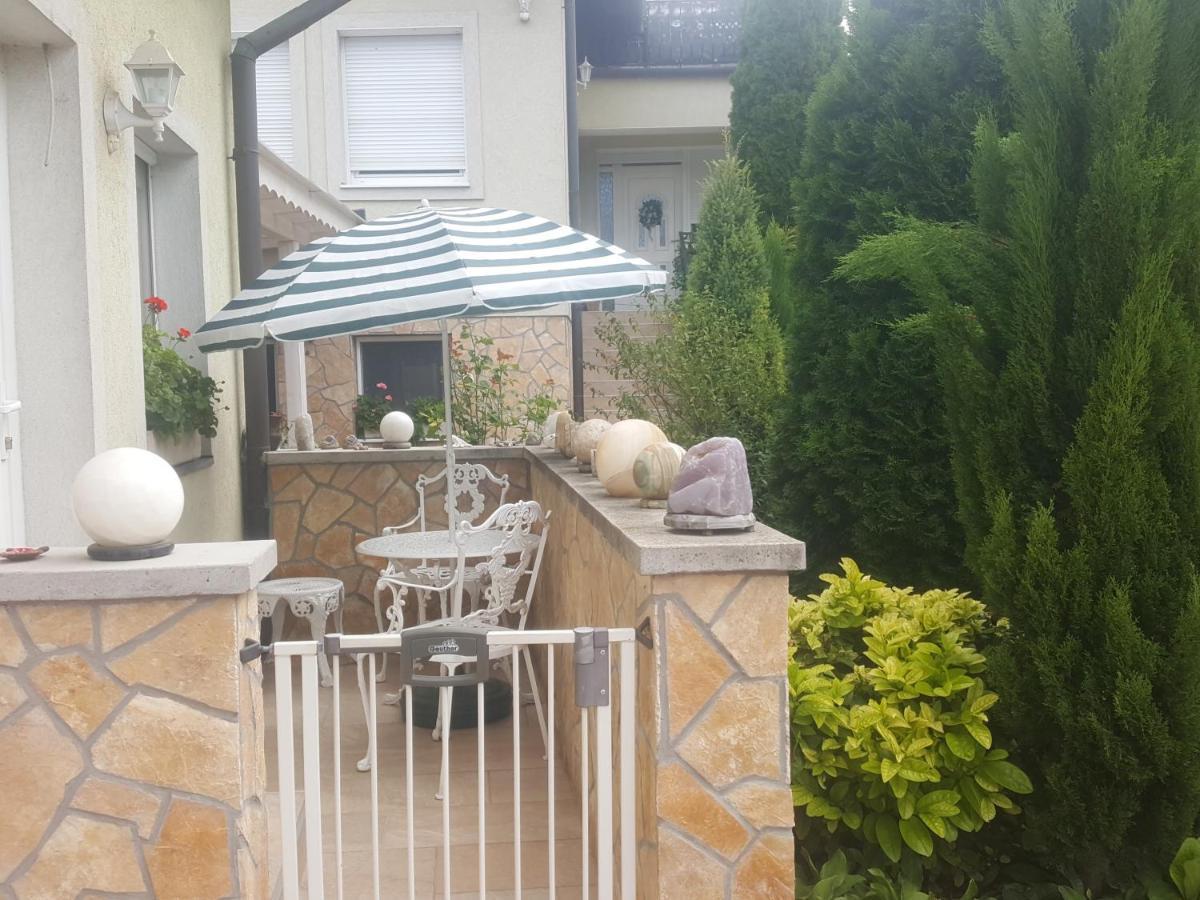 Tavirozsa Apartment Balatonfuzfo Luaran gambar