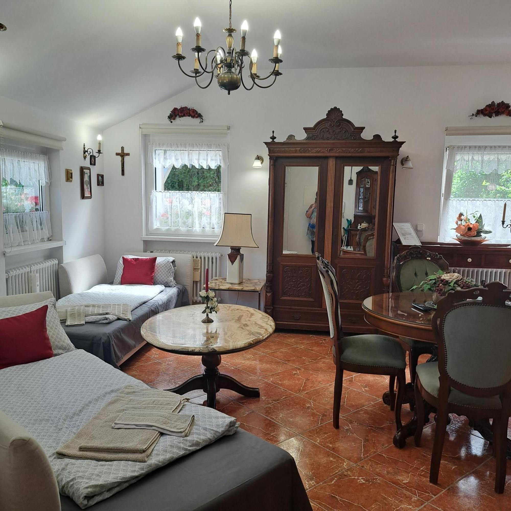 Tavirozsa Apartment Balatonfuzfo Luaran gambar