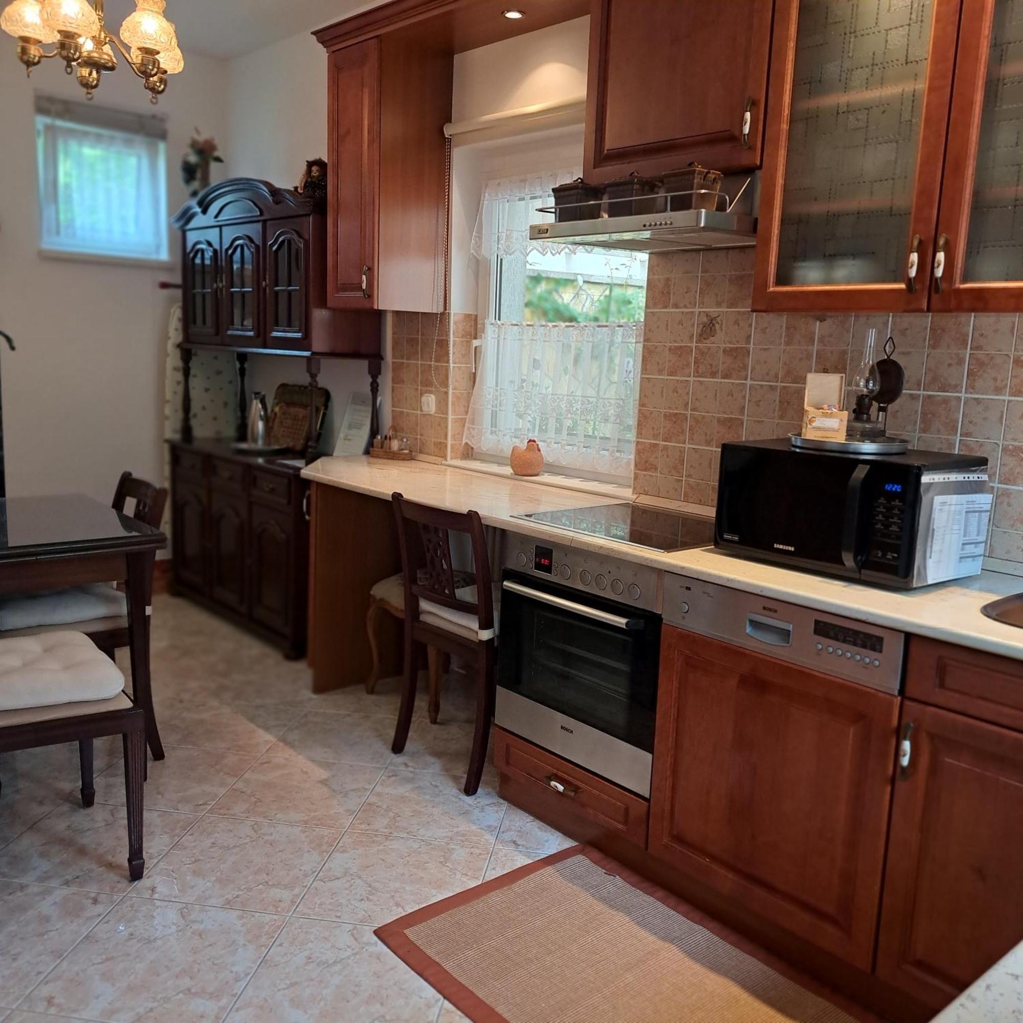 Tavirozsa Apartment Balatonfuzfo Luaran gambar
