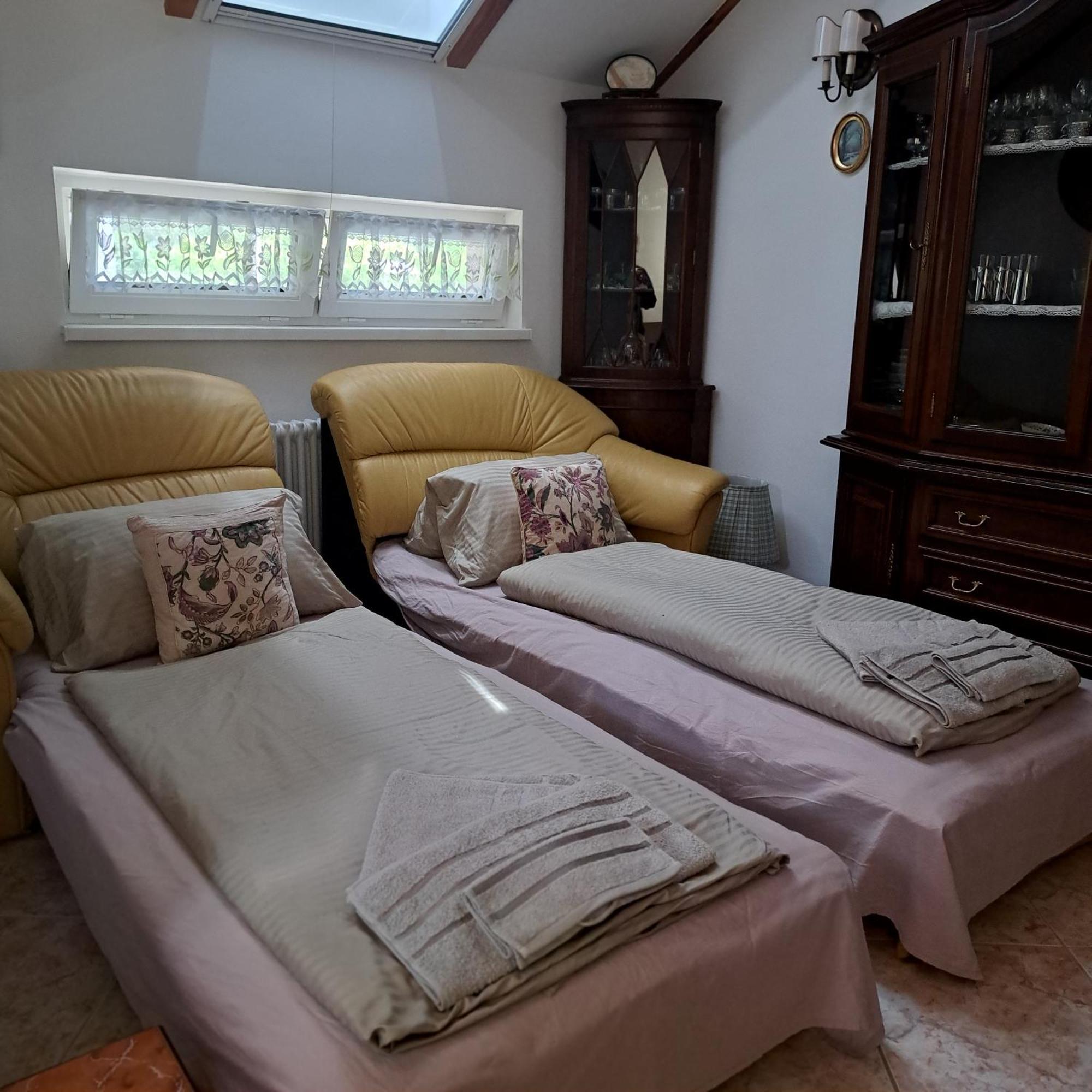 Tavirozsa Apartment Balatonfuzfo Bilik gambar